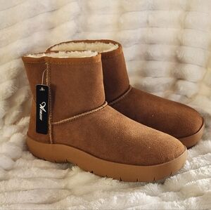 ATHLEFIT Fur Lined Boots